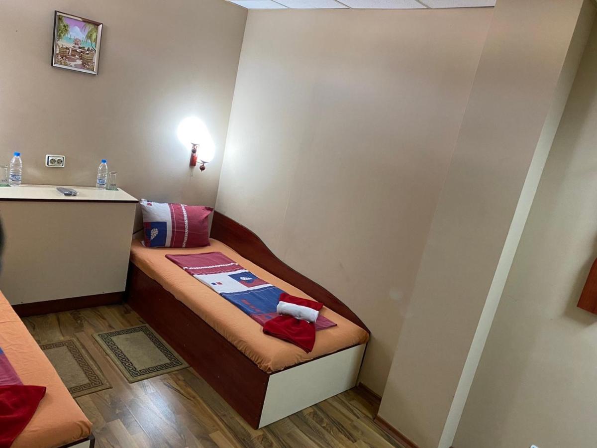 Motel Dilijans 维丁 外观 照片